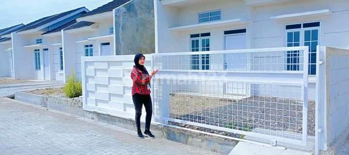 Subsidized House in Pegandon Kendal with Free KPR, Fencing, and Luxurious Specifications 1