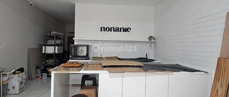 Ruko siap untuk usaha lokasi premium Singgasana Pradana Bandung 1