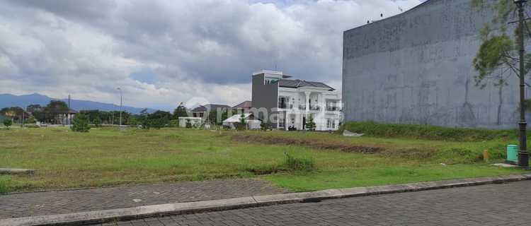 Kavling rata sangat Bagus Lokasi Premium di Kota Baru Parahyangan 1