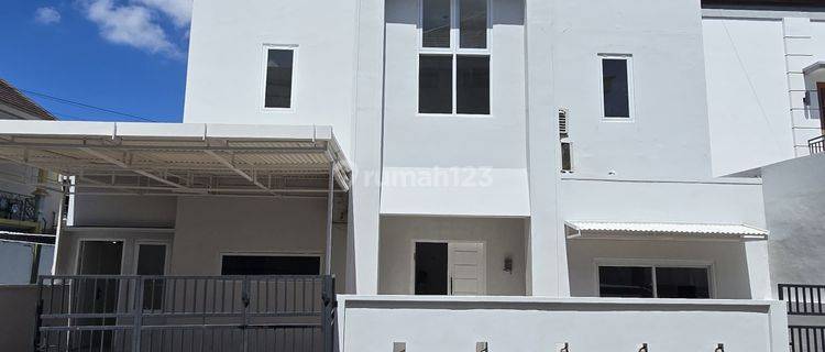 Rumah baru siap huni lokasi strategis dan pusat area Kerobokan  1
