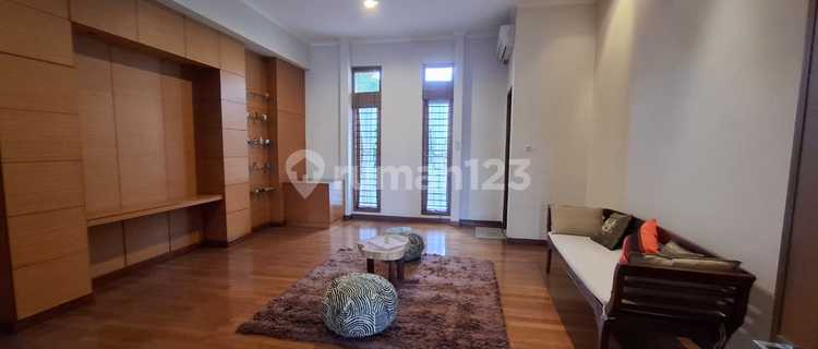 Ready-to-Occupy House, Very Comfortable and Minimalist in the Beautiful Cipaku Area. 1