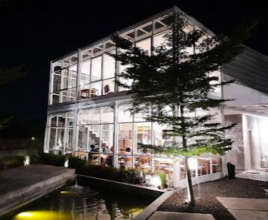 cafe di jalan gombel lama masih aktif   banyumanik semarang 1