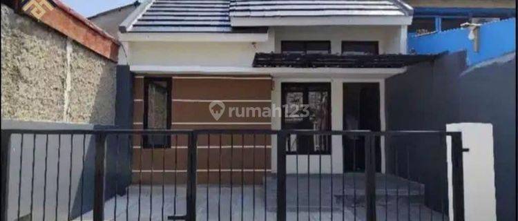 Rumah Siap Huni di Depok 2 Tengah Dekat Sekolah Negeri 1