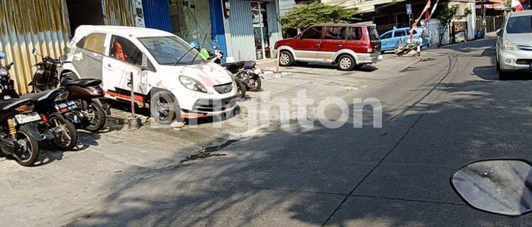 Ruko komersil 3 lantai siap huni di Green Ville dekat Tanjung Duren 1