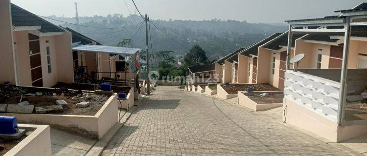 RUMAH BARU ASRI DEKAT STASION PARUNGKUDA 1