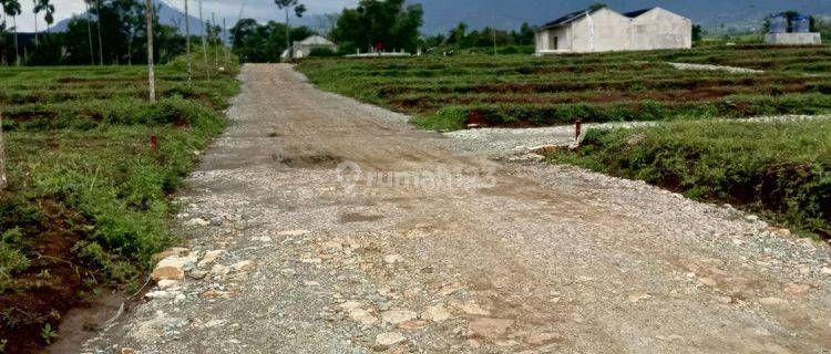 Hunian Asri Setrategis Dekat Stasiun Kereta Api 1