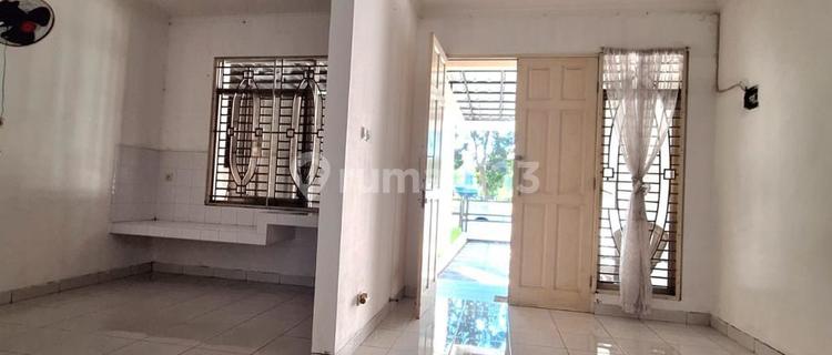 Ready-to-Live House. 2 Floors Near Puri Indah Mall 1