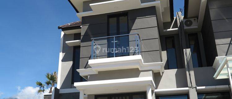 Dijual Rumah View Cantik Kav N9 pojok di Kota Batu Bawah Wisata 1