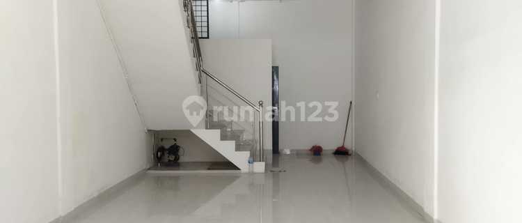 Sutomo Ujung Bagus Shop House 1