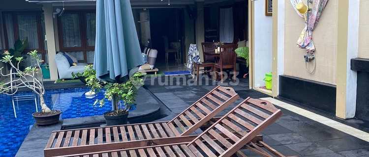 For Sale Luxury House, Semi Furnished in Bintaro Sector 3 1