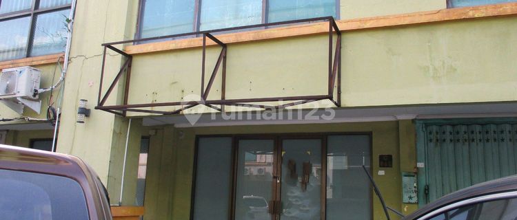 Quick Sale: Shop House at Segi 8 Plaza 1