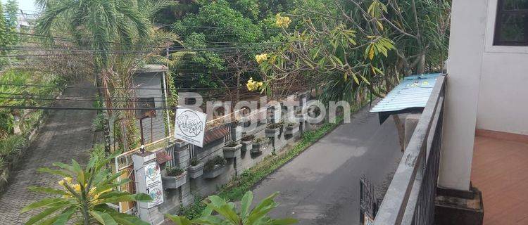 RUMAH 2 LANTAI TEMPATNYA NYAMAN DAN AMAN 1