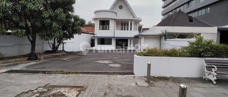 2-Story Business Space Unique Building Strategic Gajahmada Semarang 1