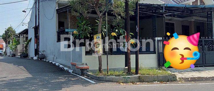 RUMAH POJOK ANTIK SEMI FURNISH KAYU JATI SENDANG MULYO TEMBALANG 1