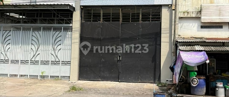 Shop House and Warehouse 2 Fronts Strategic West Semarang 1