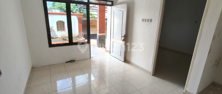 Ready-to-Use House Near Mall 23 Awan Costa West Semarang 1