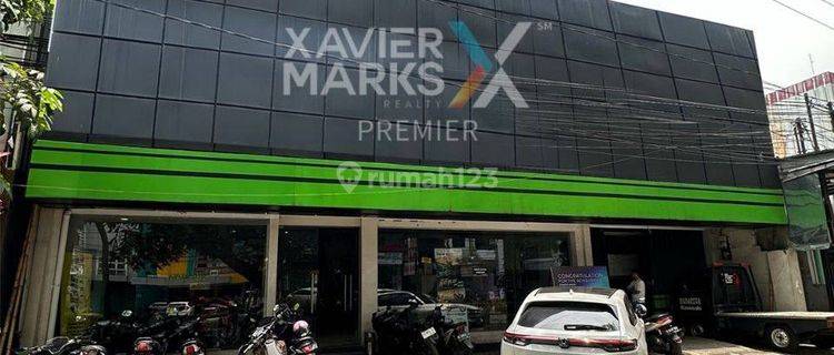 Showroom Bonus Kantor Strategis di Jaksa Agung Suprapto, Malang 1