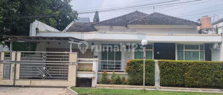 V Furnished House Near Places of Worship &amp; Binus University Campus 1