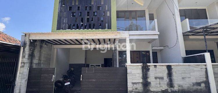 RUMAH DI JALAN RAYA PUPUTAN LOKASI STRATEGIS DAN NYAMAN 1