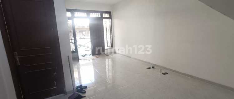 Dijual Rumah Siap Huni Taman Palem Lestari 1