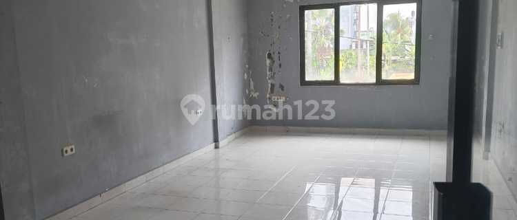 For Sale: 3.5-Story Shop House in Puri Gardena, Kalideres, West Jakarta 1