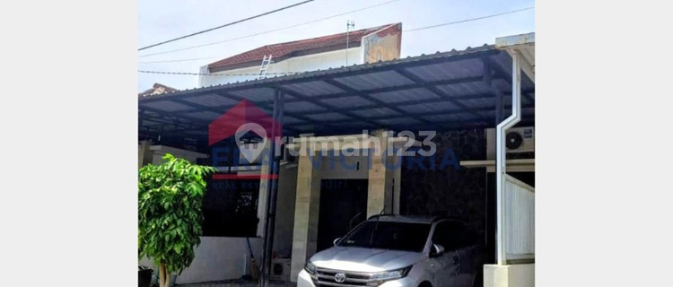 Nice House in Mojoroto Housing, Kediri 1