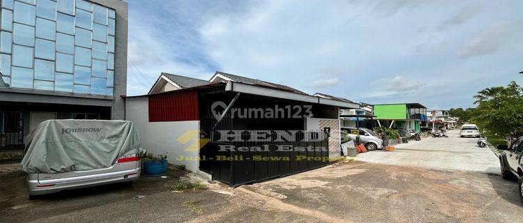 Rumah Hook  Semi Furnished di Pesona Boulevard, Batam Kota 1