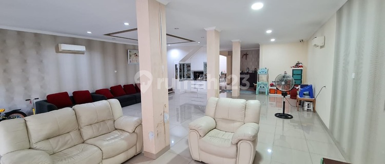 Rumah di PIK Camar Elok, 4 Kamar Hadap Selatan LT 184m2 1