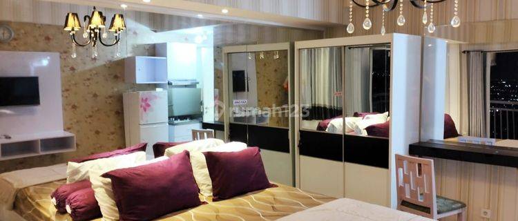 DiSewakan Apartemen Orchard Mewah Bulanan, Tahunan 1