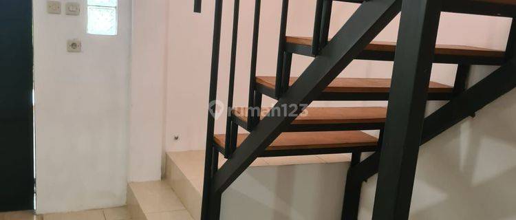 DIJUAL RUMAH CANTIK MURAH DALAM CLUSTER DI GRAHA RAYA BINTARO 1