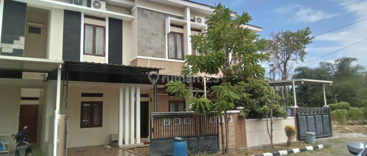 Rumah 2 Lantai Selangkah Ke Bandara Internasional 1