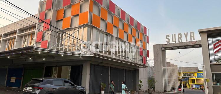 Shop House with an Entrance Hook to Surya Garden 1