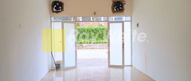 3 Rendeng Shophouses in Ngamprah 1