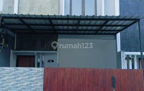 Rumah Modern Minimalis Dekat Taman Rama Di Ubung 1