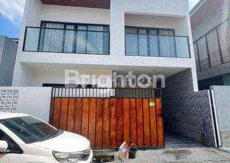 Rumah 2 Lantai Semi Furnished Di Renon 1