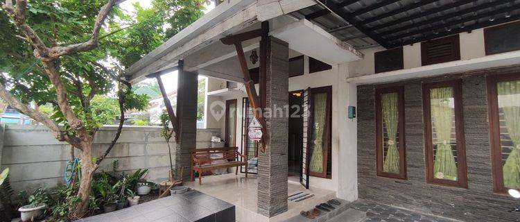 Rumah Tinggal 5 Kamar Lokasi Strategis Di Ambarketawang Gam 1