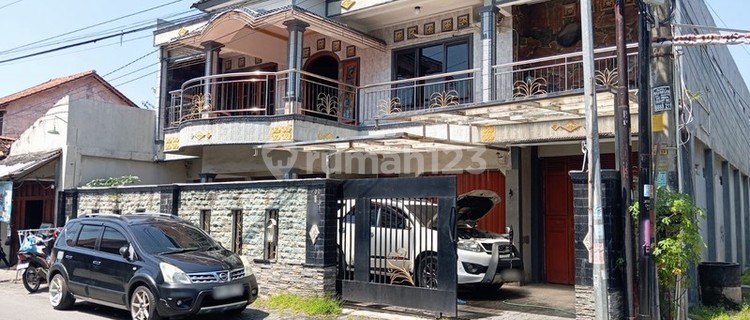 Hunian Mewah 2 Lantai Dekat S T I P R A M, Cocok untuk Investasi Jangka Panjang, Banguntapan, Bantul 1