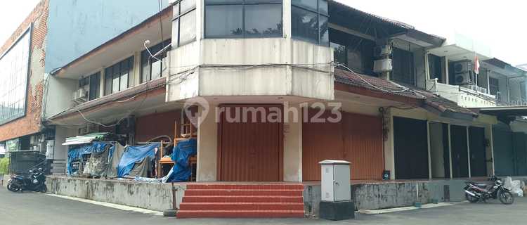 Commercial Shop in Intercon Taman Kb Jeruk Ruko, West Jakarta 1
