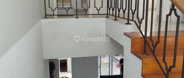 Disewakan Rumah Semi Furnish Di Bsd Greenwich 1