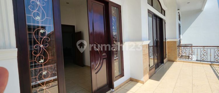 For Sale 2.5-Story House in Taman Surya Boulevard 1
