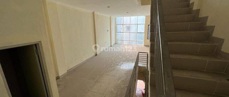 Ruko Golden City 3,5 Lantai di Cipondoh Tangerang Lokasi Bagus 1