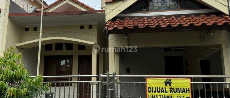 Dijual Rumah Pesona Khayangan 2 Lantai Lingkungan Nyaman  1