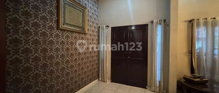 RESIDENTIAL HOUSE AND BUSINESS PLACE ON MAINROAD MEKARWANGI 1