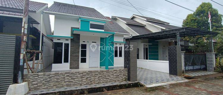 Rumah Jalan Ujung Pandang 2 Cluster Dekat Kolam Renang Ampera  1