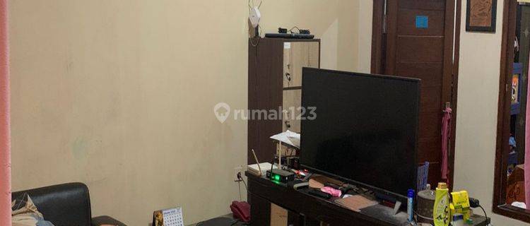 Dijual Rumah 2 Lantai di Sayap Ahmad Yani & Supratman Kota Bandung, 1,3 M Nego, Lokasi strategis, Cocok untuk Tempat Tinggal, Bisnis, Usaha, atau Kantor  1