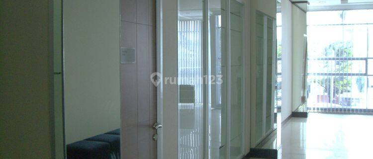 Gedung 3 Lantai Bagus Dan Furnished Siap Pakai Di Scbd Semarang 1