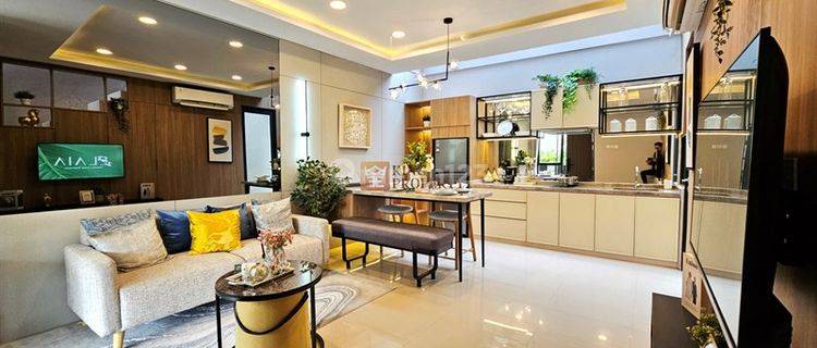 Free Interior Rumah Cantik Depan St Kereta Fasilitas Lengkap Panoramic Pool 1