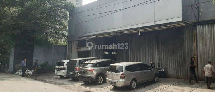 Murah 60% di Bawah Njop Showroom Mobil di Gunung Sahari 1