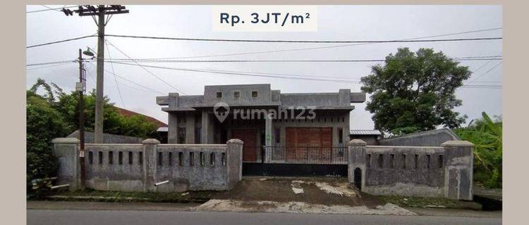 Rumah Bagus dengan tanah luas  cepat 1