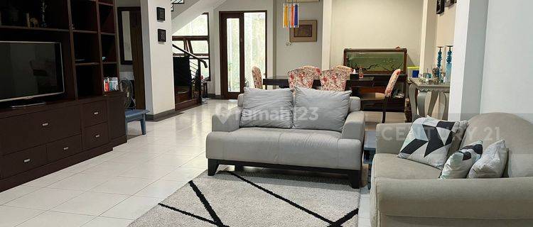 Rumah Fully Renovated Furnished Di Pondok Indah 1